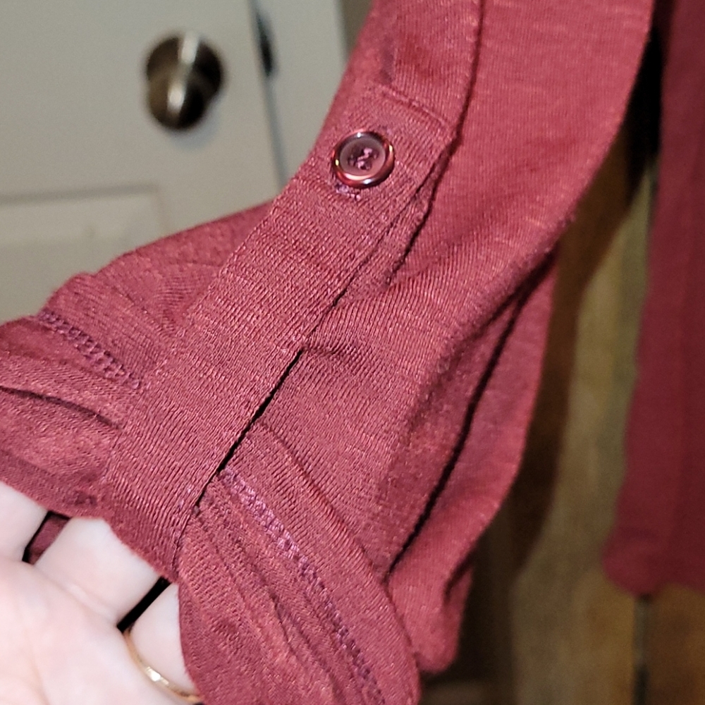 Red button up - Picture 4 of 7